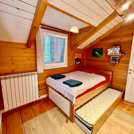 Kadeli Villa *